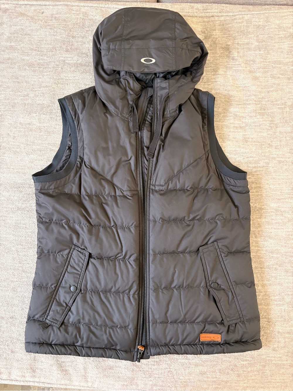 Oakley Black Hooded Quilted Puffer Vest